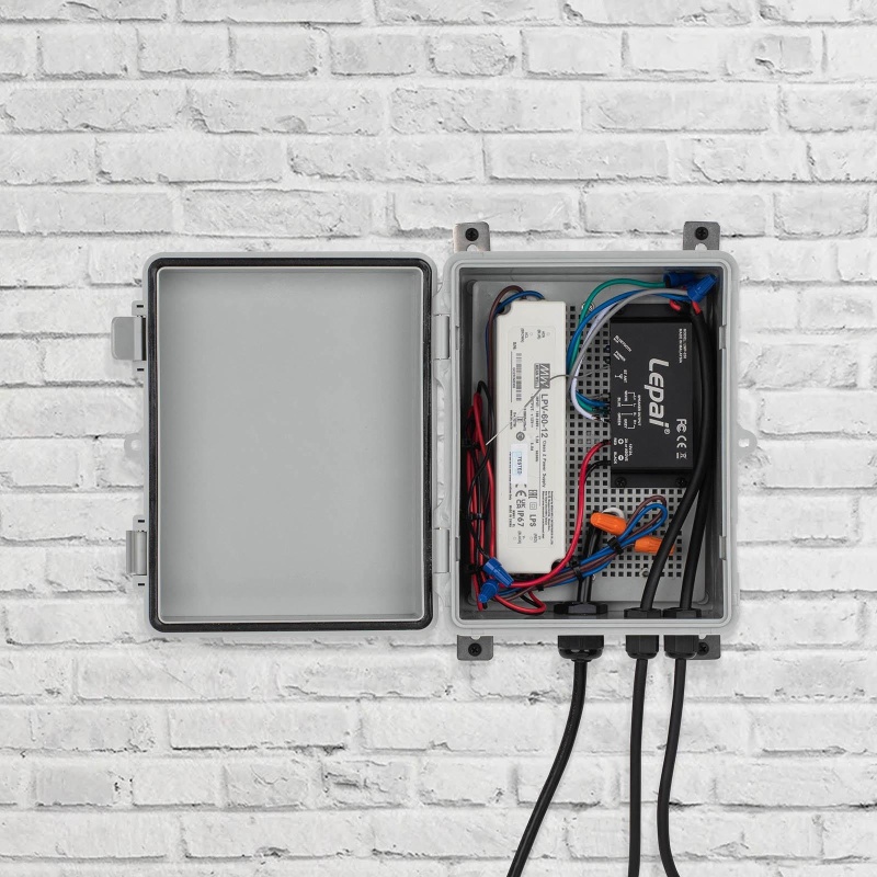 Waterproof Outdoor Utility Box 8.7"X6.7"X4.3" (170X220x110mm) With Mounting Plate And Wall Brackets
